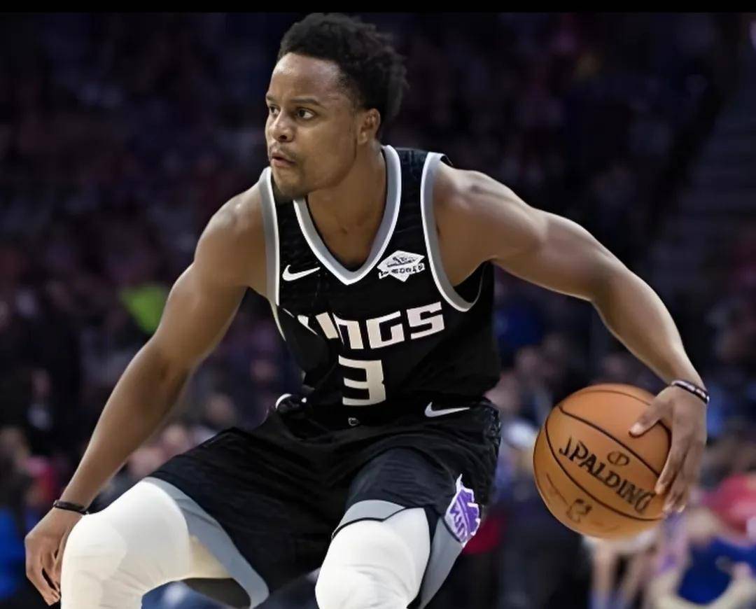 星空体育-包含CBA常规赛赛程吃紧，达拉斯独行侠窗口期更衣室发声，引发热议，年轻球员得到机会的词条